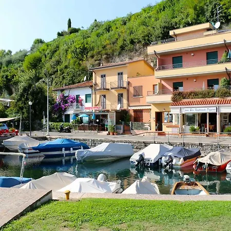 Apartment Borgo Delle Colline Manerba del Garda